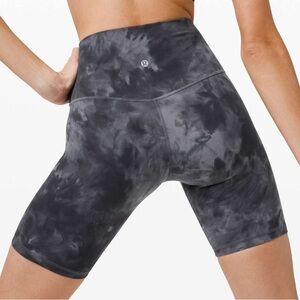 Lululemon Align Short 8" *Diamond Dye
Diamond Dye Pitch Grey Graphite Grey